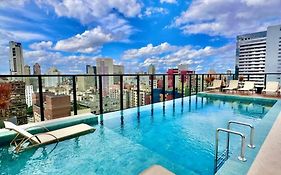 Apart Stúdio All Batel - Piscina Borda Infinita aquecida - Colchão massageador - Próx ao Shopping Curitiba